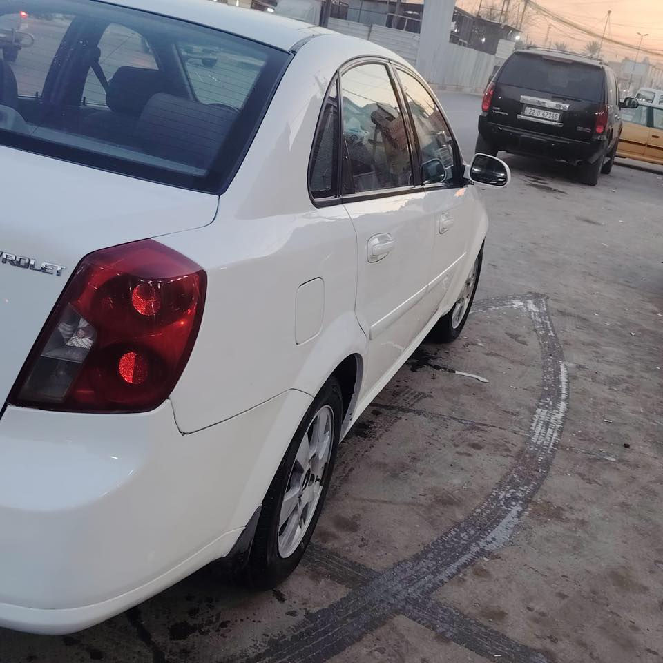 اوبترا ٢٠٠٩ نضيفه جاهزه من كلشي 
بيهه جاملغ امامي 
بغداد الشعب ***********
