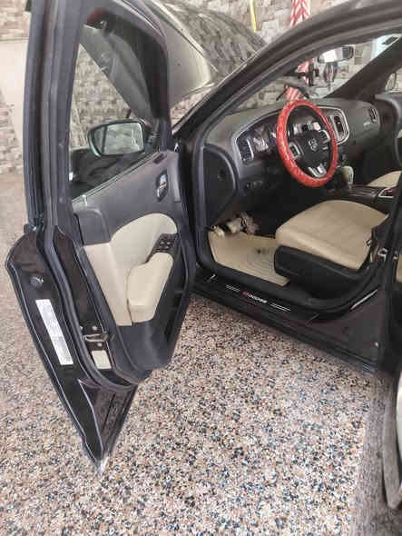 السلام عليكم
للبيع فقط جارجر2013وارد امريكي لون اسود السونار مرفق بلمنشور بدون ارباك وبدون دواخل
رقم بغداد سنويه وهزه ورقم جديد 
موصفات السياره معروفه 
محرك 3600مكفول 
شاشه صغيره 
كير عصه 
حساسات 
تحكم استيرن جهتين 
ويل كب عنكبوتي  
مثبت سرعه 
منضومات زنون 
منظومة غاز بصمت ابواب 
هيترات مري 
منضومت تبريد جديده 
حداديه اماميه خلفيه جديد 
تخم تاير جديد +حساسات تايرات 
السياره جاهزه ومابيه اي نقص 
مكان السياره ناصريه قضاء الدوايه 
السعر 160 وبيها مجال

***********
***********
