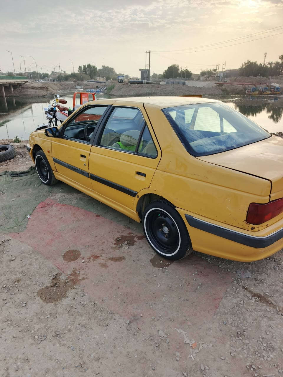 السلام عليكم
للبيع بيجوه باص مديل 2015
السعر 28 ورقه المكان الشطره
للاستفسار ***********
0782806616
