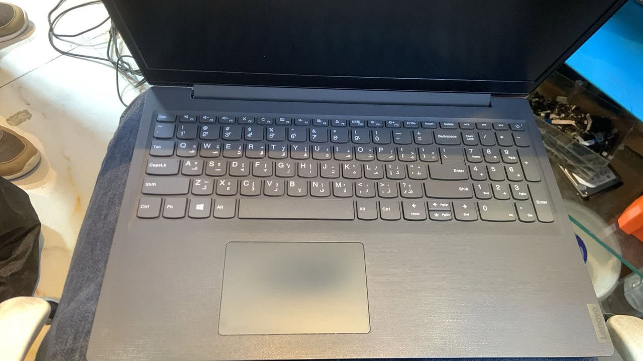 للبيع لابتوب Lenovo MIX 15
🔹 الماركة: Lenovo

🔹 الموديل: MIX 15

🔹 المعالج: Intel Core i5 الجيل الثامن (8th Gen)

🔹 الرام: 8GB

🔹 التخزين: SSD 256GB

🔹 كرت الشاشة: Intel UHD Graphics (Share)

🔹 الشاشة: 15.6 إنج

🔹 الكيبورد: عربي + إنكليزي

✅ سريع بالإقلاع والتشغيل بفضل الـ SSD

✅ نظيف جداً وحالته ممتازة

غراضه كامله والجنطه والشاحنه كاملات

📞 ***********

💰 السعر:380 الف جهاز نظيف كلش ومستخدم قليل

“واللابتوب فحص وتجربة قبل الشراء.
