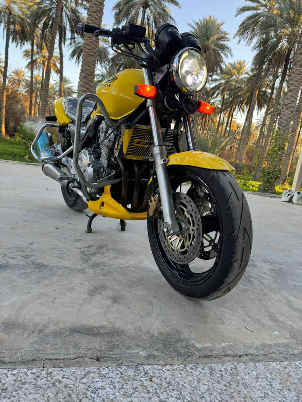 للبيع سيبي فور نوزل كفاله عامه من كلشي دراجه جديده زوج تايرات جيلاتين جدحه اصدار 24 دراج مسويله نانو سيراميك
سعره 21 وبيه مجال شراي يتصل *********** مكاني كربلاء
