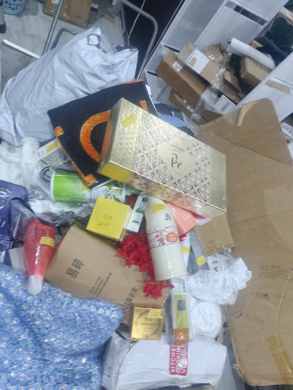 اللهم صل على محمد وال محمد 🤲 🤲 🤲  
السلام عليكم متابعينا الافاضل ورحمة الله تعالى
بضاعة بث مباشر الليلة الساعه 8.00 مساءً عروض خاصه 
وتخفيضات 50% ✌️✌️✌️✌️✌️✌️
اجهزه كهربائيه ومنزليه العاب مفروشات اكسسوارات 
 وتدللون عرض تفليش الاسعار ♨️♨️♨️
 والاسعار مناسبة جدآ 💲💲💲💲💲💲
يوجد خدمة توصيل لجميع المحافظات 🚛🚛🚛🚛🚛
العنوان ذي قار سوق الشيوخ شارع دكتور عمار قرب اسواق الكفيل ومقابل مطعم المدينة الفرع الثاني 🍗🍗🍗🍗
رقم الاعتماد واتساب *********** 📞📞📞📞
مجمع البيت الالماني في سوق الشيوخ 🇩🇪🇩🇪🇩🇪
