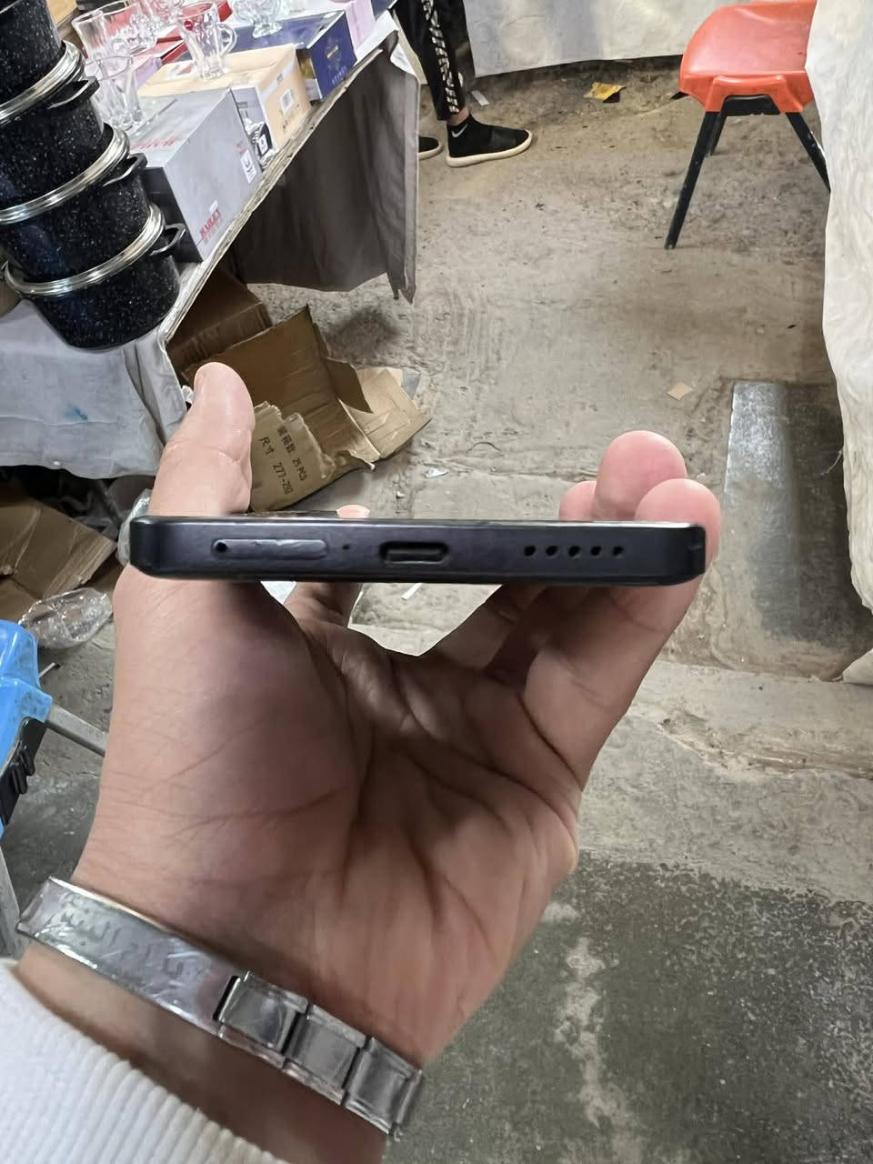 السلام عليكم جهاز للبيع بوكو X6pro 5g ذاكره 512 معالج دامن ستي 8300 120 فريم ببجي جهاز مواصفات فلاكشب جهاز حلو ونضيف بي سواد  بل شاشه حيل زغير ما مآثر عل لمس نهائن المكان بغداد العبيدي حي رئاسة السعر 225وبي مجال قليل ويرهم مراوس ***********
