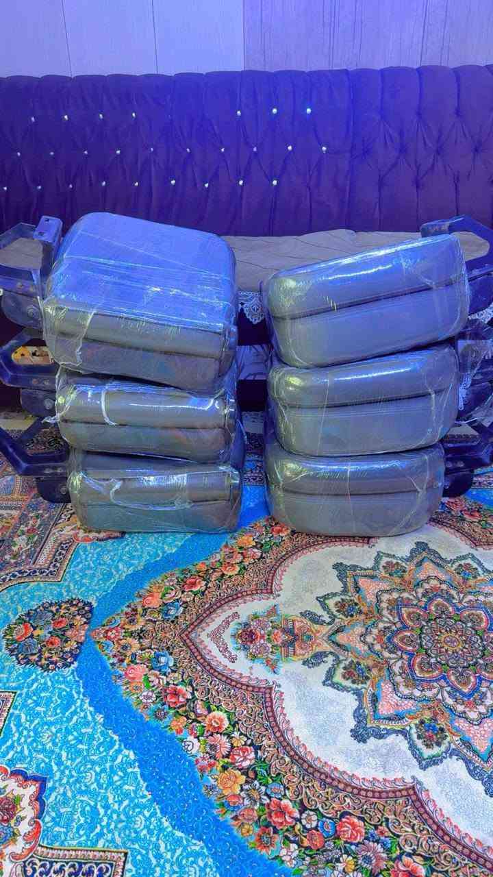السلام عليكم كشنات كوستر للبيع السعر 1650000وبيهه مجال الرقم التليفون ***********
