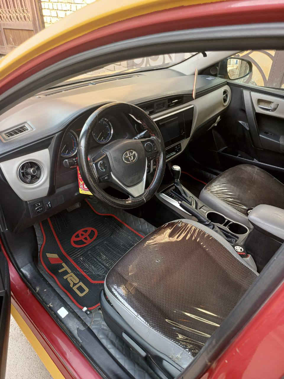 كورلا ٢٠١٨ وارد كندي ماشيه ١٨٠ بسمي رقم جديد بدلته نكليزي حادثها خلفي تبديل قبق جنطه وبلعراق بيها باب السائق مبدل مكينه كير تبريد كله مكفول سعر ١٢٨ رقمي ***********
