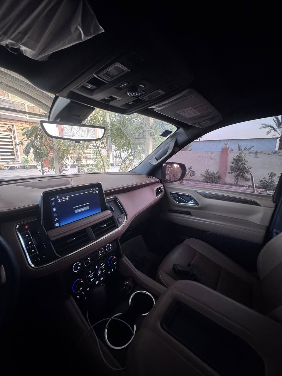 السلام عليكم للبيع تاهو موديل 2022 بريمير اعلى فئه بالتاهو رقم بغداد بأسمي تحويل ثاني يوم مع كتاب تضليل سيارة خليجي مكفوله من كلشي عليها تغليف ماشيه 47الف مكاني بغداد الدورة الاتصال على الرقم ***********
