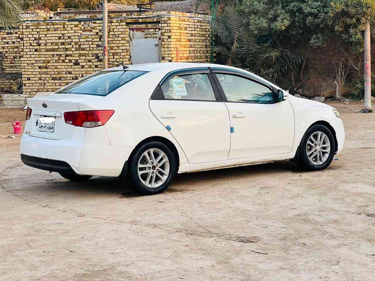 السعر ((78)) وبيها مجال
الاتصال ((***********)) سيراتو مديل ((2011)) فول سياره و1ع1 

محرك 1600 كارتون

  رقم اربيل وكاله او تحويل بخدمتك

((سياره صبغ عام شرط بدون دواخل)) شواصي القود حوض تكم كله كفاله من حادث صبغ جماليه 

مكينه وكير وحداديه وتخم تاير كله جديد كهربائيات كله شغاله تبريد ثلج ❄️

مكان السياره كوفه حي ميسان
