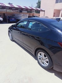 سياره الانترا 2020 فول مواصفات  الشراي يتصل عل رقم 07765372001