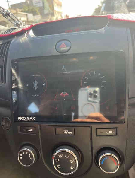 للبيع شاشه سيراتو مستخدمه اقل الاسبوع شغاله  اتصل وتدلل ***********
