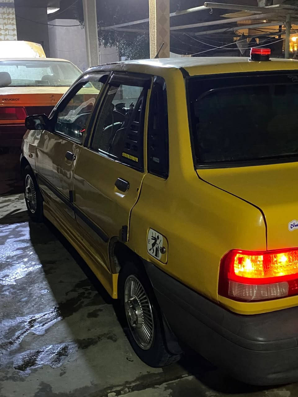 سلام عليكم سايبا موديل 2013 مشروع وطني مصفرة هيئة وغرامات  سيارة نضيفة وجاهزة تبريد شغال نقص بس راديتر + چبنه مال مشط مو زينة مكان سيارة بغداد سعر 30 وبيهه مجال 
رقم الهاتف ***********
