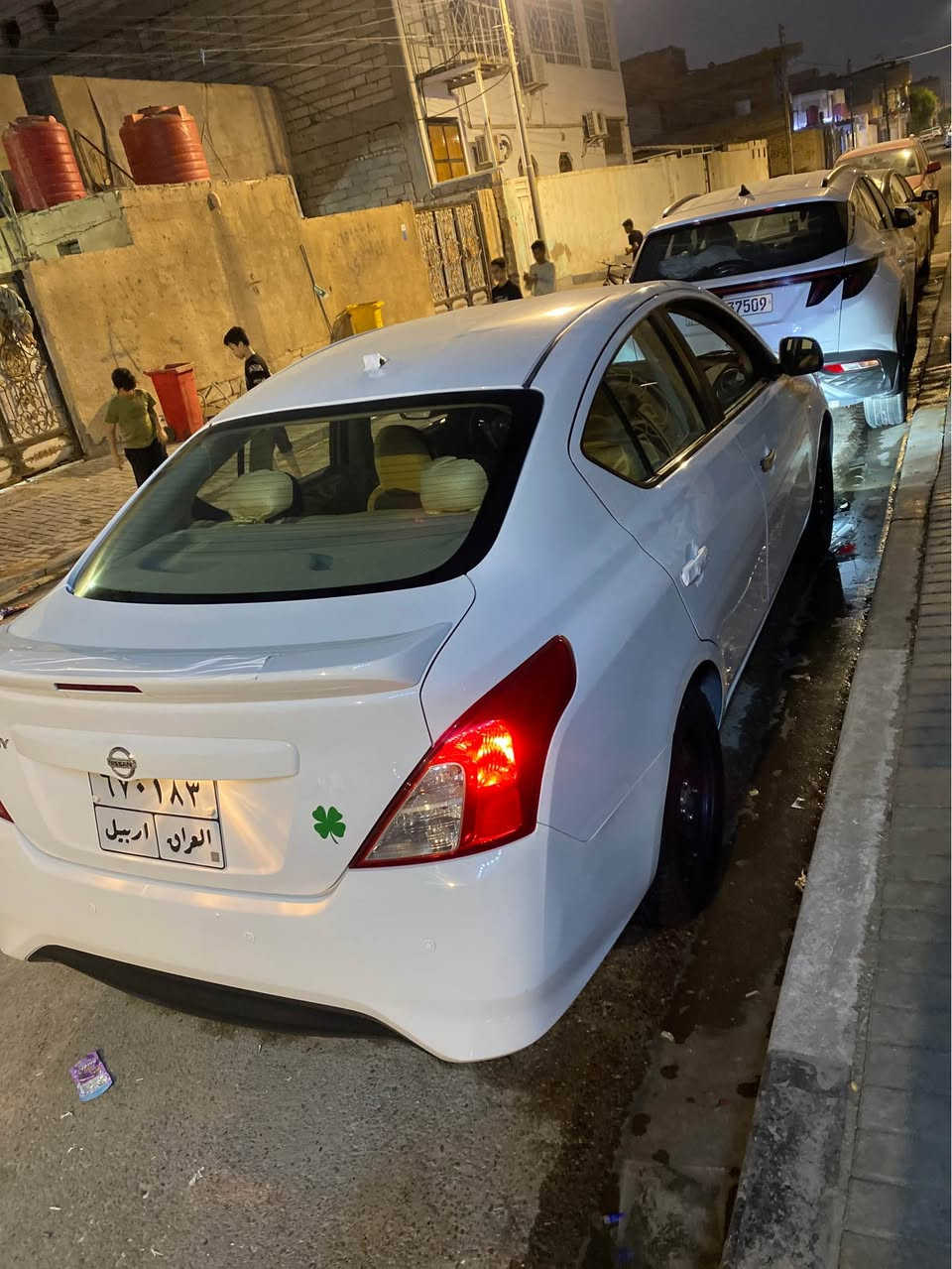 نيسان سني هندي سياره بيه مدكر مبدل فقط ولاصلي موجود  بي طخت دراجه ولباقي كفاله  سياره مانقصه شي جديده غرفته كله مغلفه رقم اربيل مامنتهيه (***********) البصرة, العراق
