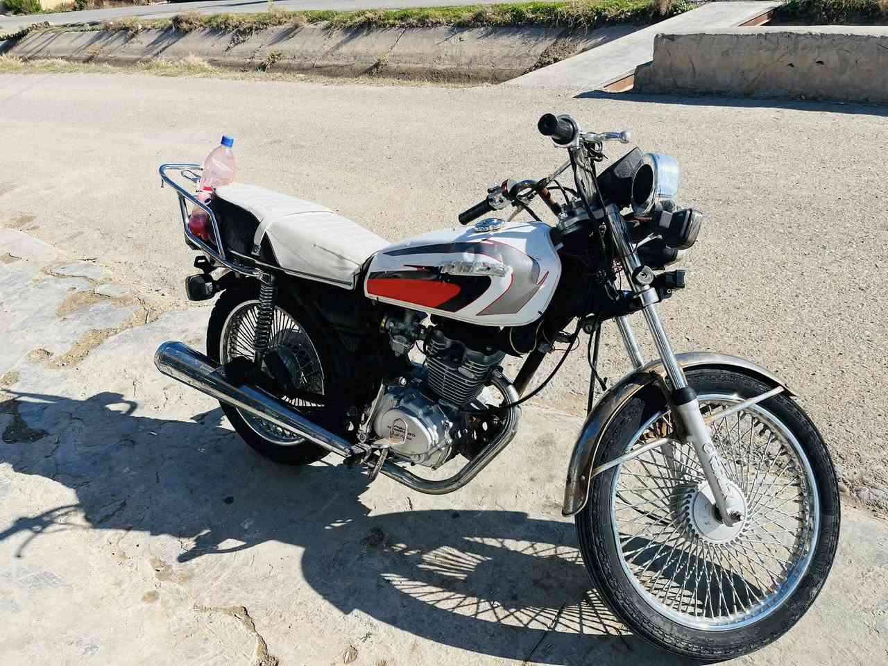 ‏سلام عليكم دراجة للبيع موديل 20 تايجر***********
