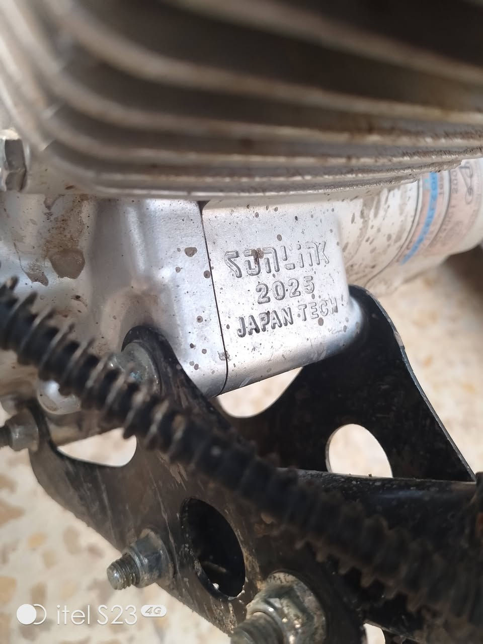 السلام عليكم سونك للبيع 25مكفولة كفالة عامةة من كلشي ابريكات دبلات تايرات جدد ويالة لايتات كهربايات كلهة شغالة هورن مكينة مكفولة لامفتوحة ولاتبخير ولاتنقيص اسبانة ممحطوط عليهة المكينة ع وضع شركة كلهة تصال *********** سعر 750قفلل
