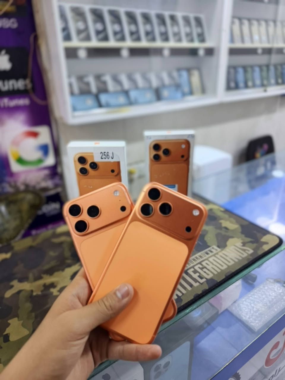 للليع ايفون  17 pro msx
🟠 اللون: برتقالي مميز 🧡
💾 الذاكرة: 256GB
📶 الشريحة: eSIM (إلكترونية)
🔋 البطارية: 100
📦 الكارتون الأصلي موجود مع الجهاز
🛍️ الجهاز مشتري من شركة معروفة
💎 الحالة: نظيف جدًا، استخدام خفيف، ولا بيه أي ملاحظة.

🌟 جهاز راقي بمعنى الكلمة .

📩 العنوان كربلاء شارع الامام الغباس ع مجمع سوق المهدي للاستفسار أو الحجز، راسلنا على الخاص.

***********
