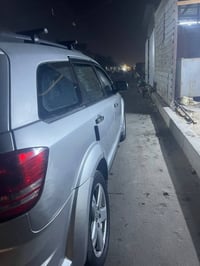 جورني للبيع بغداد بسمي 7راكب 85 بيه مجال  مديل 2010 رحمن ابوزهراء   07...