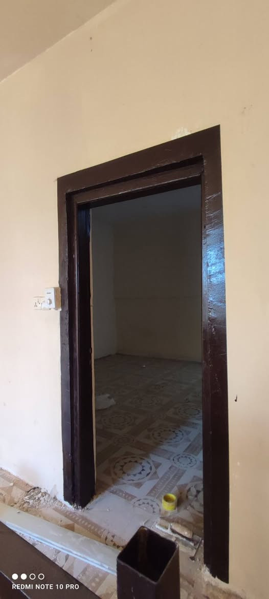 مشتمل للبيع مساحه56م طابقين يحتوي على غرفه وصاله والطابق الثاني غرفتين بستان بشار شارع السواري قرب افران الصمون موقع كلش حلو
***********
