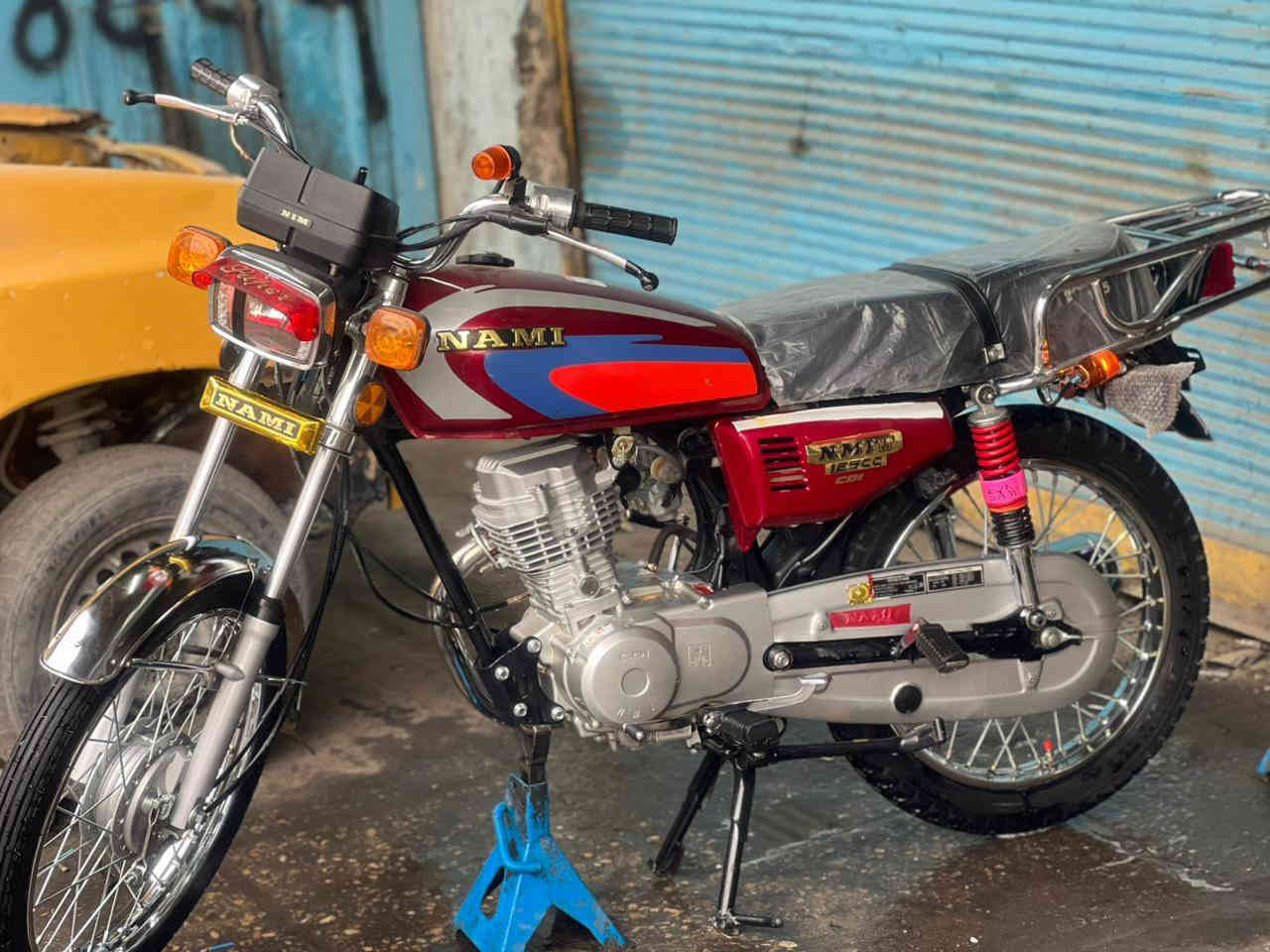 سلام عليكم لبيع نامه شلامجه موديل ٢٢اوراق أصولي دراجه احله من الصوره مكينه مامفتوه بس تفيلس ناعمه لا رجه ولا شي وكيله الربيعي السعر واحد ٢٠٠وبيه مجال المكان نجف ابصخير عمود ٩٣ رقم الهاتف *********** مايعجبك السعر اطلع كبل
