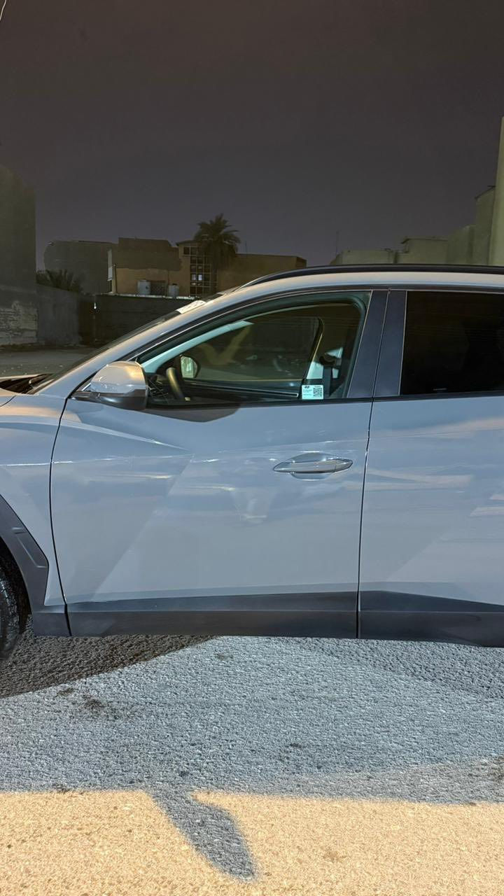 هونداي توكسان موديل 2024 دخول جديد  بدون حادث ولا ايرباك والسيارة جاهزة وجديدة بمعنى الكلمة كتاب شهداء بصرة ماشيه 21السيارة فول ماعدة الفتحة السيارة بصمة رادار تشغيل عن بعد  دواخل ابيض لون سمنتي فاتح السعر 210 قابل للتفاوض  العنوان بصرة معقل للتواصل عبر الاتصال***********
