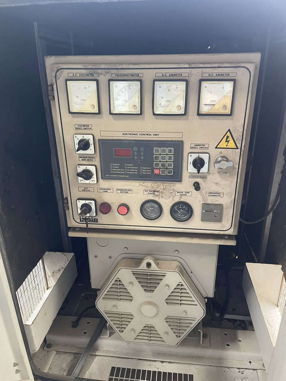 بيركنز ٢٧ كيفي
بلادي ٣٠٠ ساعة مشتغل
شرط ٨٠ امبير 
عنوان /سليمانية
***********
