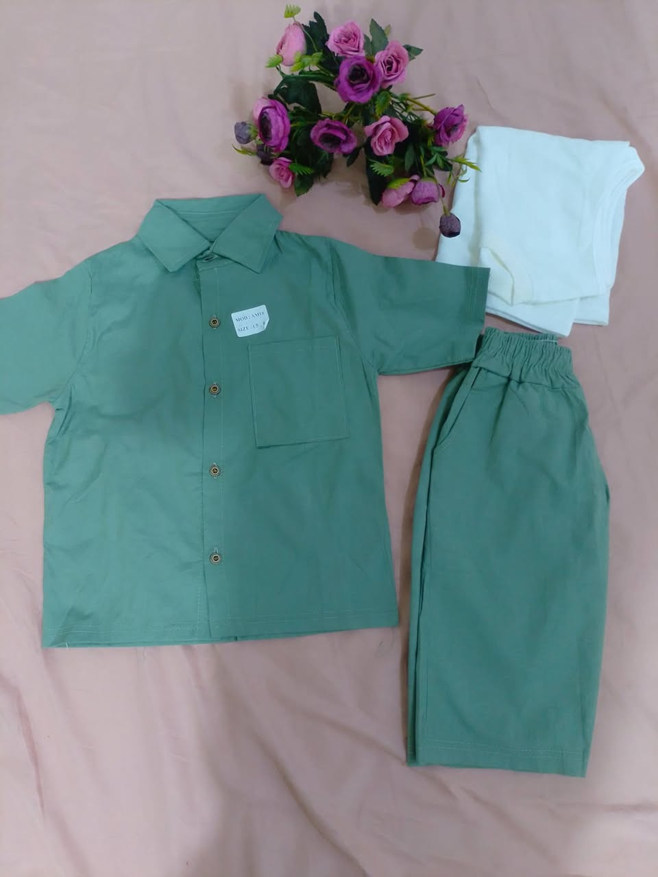 سوت ولادي الطبيعه مريح 👕🌹القياسات المتوفرة من 5-10سنه توفر باللون الفستقي والليموني يم السعر 15الف الفحص بوجود المندوب  معجبكم ترجعو يوجد توصيل داخل خانقين ولجميع المحافظات


**إذا كنت صاحب هذا الإعلان وتريد حذفه لأي سبب، رجاءا أرسل رسالة إلى الدعم الفني**
