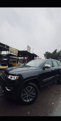 جيب شيروكي جراند 2021 فول مواصفات  المتدد 1\1 وارد أميركي ماشيه 70 ضرر...