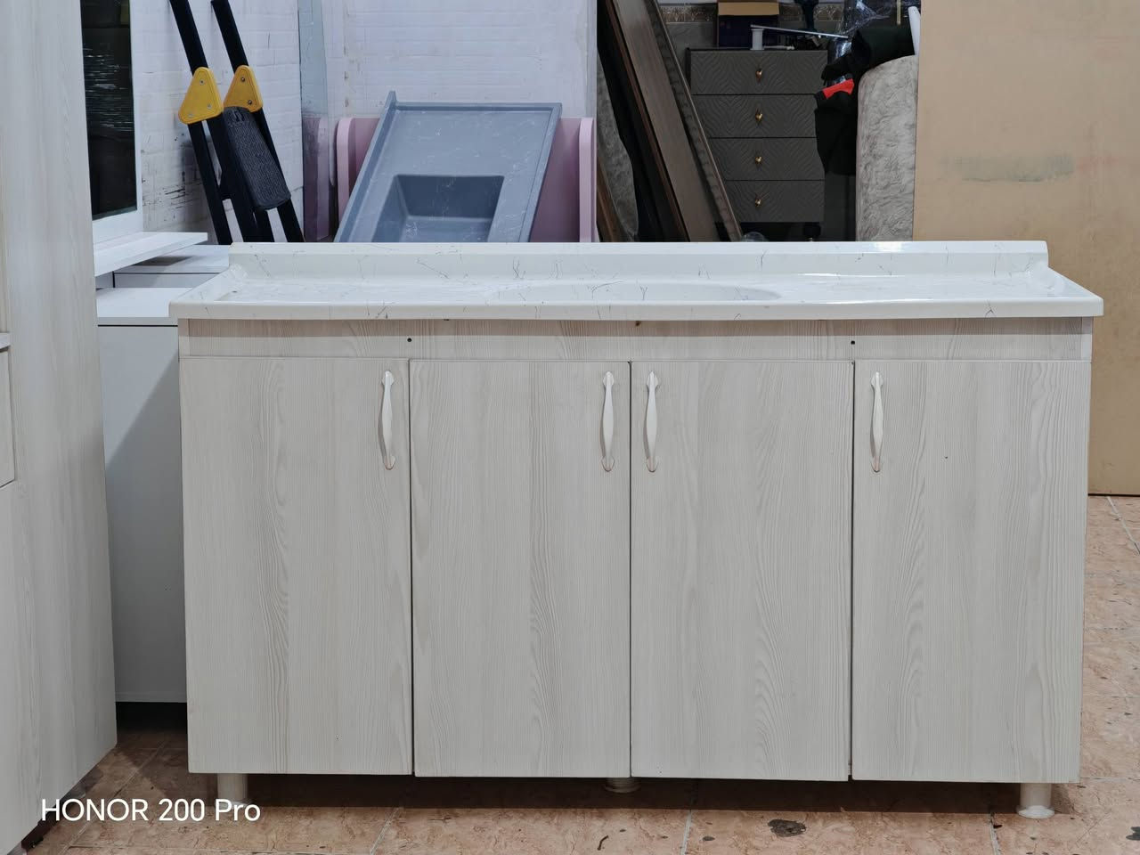 کەوانتەر و سنگی MDF
زۆر جوان و پاکە 
کەوانتەرەکە 3مەترە
سنگەکەی 1.50سانتیمەترە
ناونیشان سلێمانی کانی سپیکە خوارمزگەوتی تەبایی بەرامبەر مارکێتی کەوێ
***********
