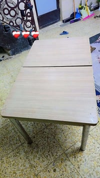 للبيع ميز طعام سعر ٢٥ مكان مدينه الصدر 07724124684