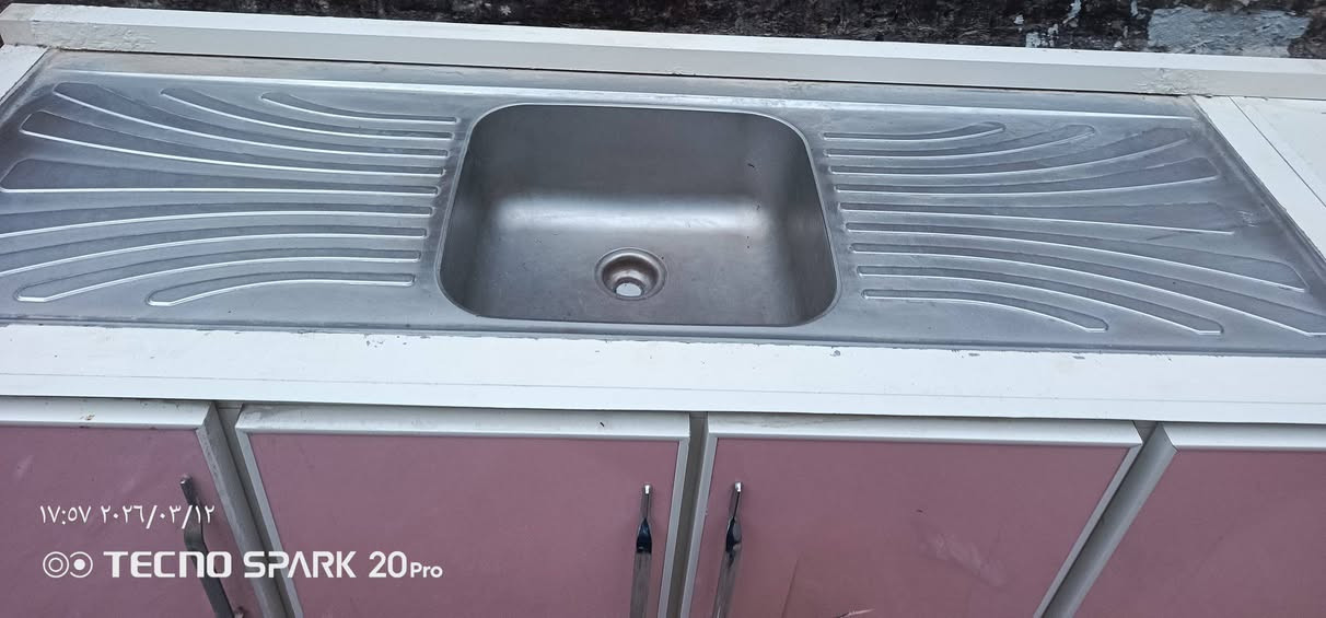 كاونتر تزكام نضيف كلش للبيع السعر 200 العنوان الحله الثوره قرب جامع الحيدري ***********
