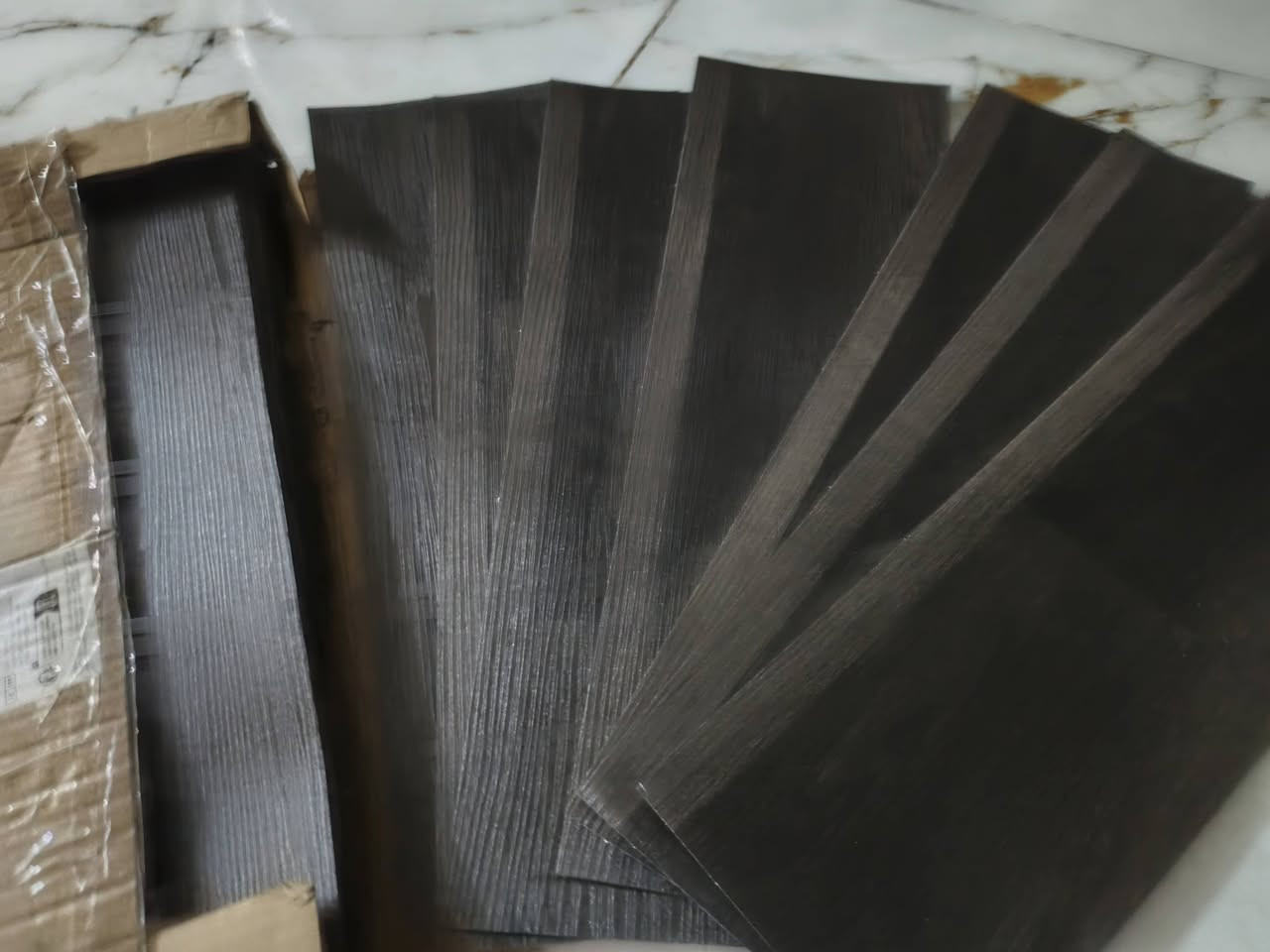 قطع باركية 33 قطعة 
ااطول 45 والعرض 15 سم
السعر 18 مع التوصيل 🌹


**إذا كنت صاحب هذا الإعلان وتريد حذفه لأي سبب، رجاءا أرسل رسالة إلى الدعم الفني**