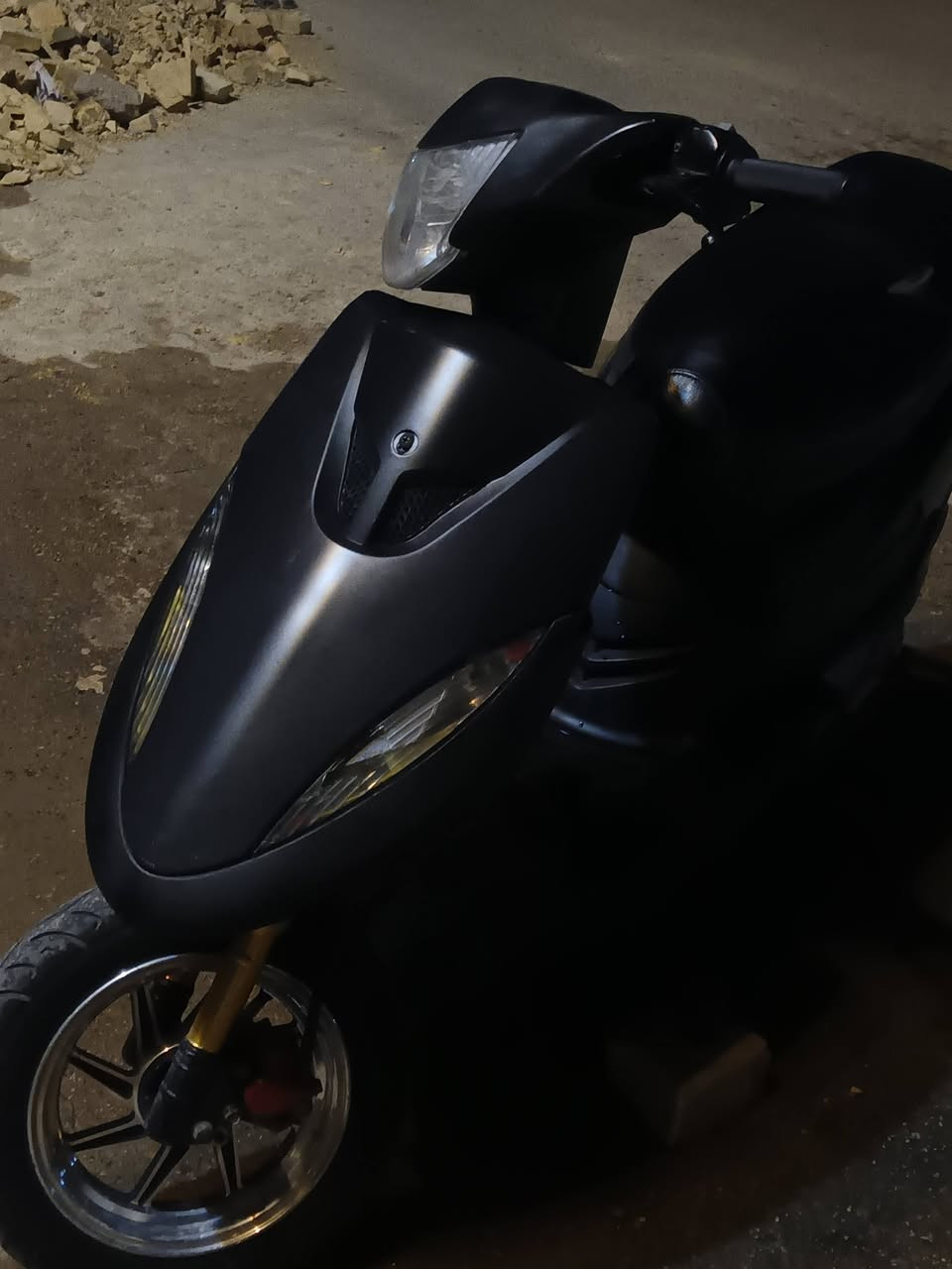 السلام عليكم دراجه للبيع 
ماكس عدله 
مكينه 55بوشته
دبل امامي رياضي
صالنصه رياضي 
شغاله نكره سلف 
بس عوزه باتري الباتري ماله تعبان دراجه فول
سعره 450الف وبيه مجال قليل 
مكاني ميسان نهاوند الرابعه 
الرقم***********
