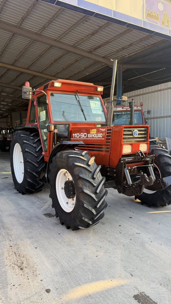 بسم الله الرحمن الرحيم 
فيات 110 انيوهولند داخل اسود مديل حديث كفاله عامه على وضع الشركه دخول جديد تخم اطار الشركه تبريد بلادي 

معرض حجي حسين 
واسط الزبيديه  
*********** —***********
