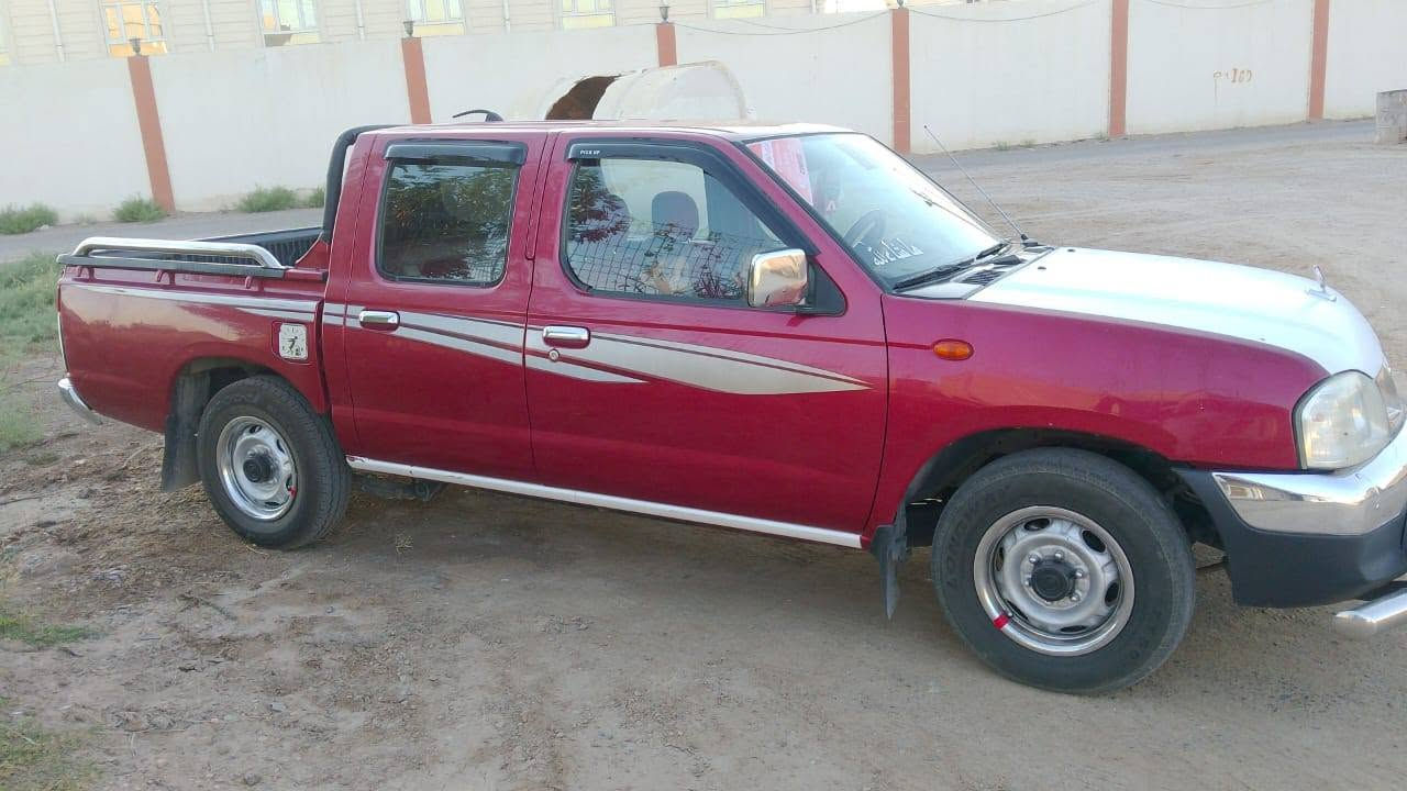 2009  مكفول من صبغ جاهز مكانه رمادي طوي سعر ١١٠ وبيه مجال الاستفسار ***********
