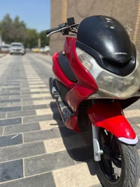 للبيع دراجه pcxجيل الاول  دراجة  ماخذها رمبه الدراجه وأعلى ايدي حجم مك...