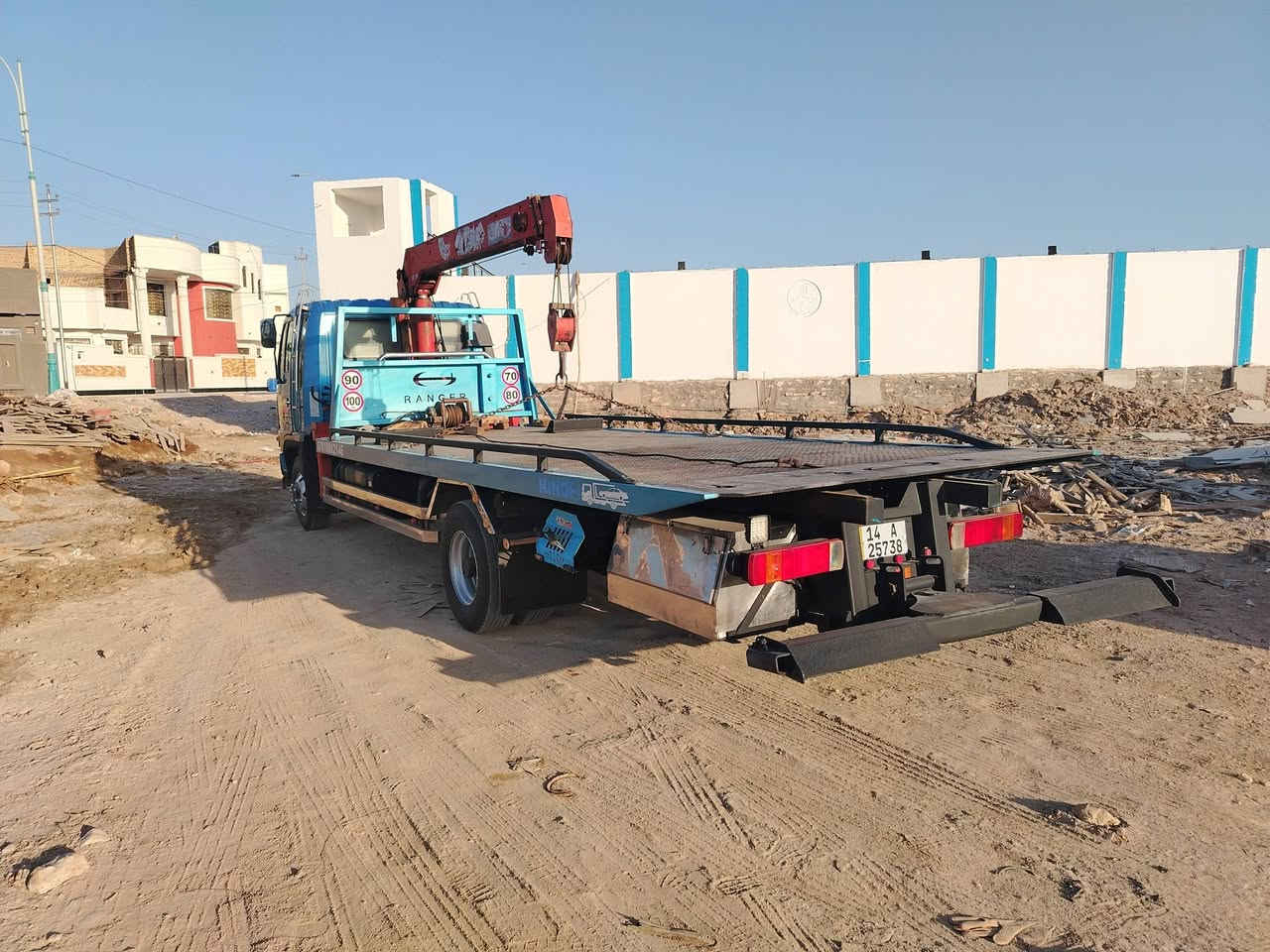 سلام عليكم للبيع هينو طيره قماره انگر موديل 91 محرك 70 سوبر كرين يونك 2 سلايت نظيف بي فطر يم البكره ومظروب باج مكان سماوه رقم بصره بسمي سنويه جديده سياره جاهزه تخم تاير تبريد صطحى وخاشوگه طول البدي 6 متر سعر 265 وبيها مجال ***********
