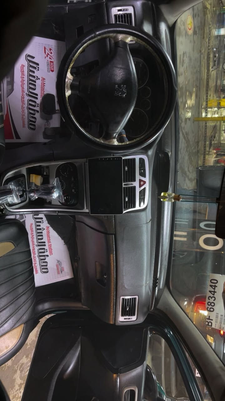 من رخصت   الدمن 

بيجو فرنسي 307موديل 2005 سياره  نضيفه وحلوه. ناقصه بس تبريد. وهايهيه سعره. 51وبيه. مجال لشراي
لتنويه بيه ضربه موضحه بالصوره . 
عنوان اسياره. لمشتل.  ***********. مامتواجد  على لفيس
