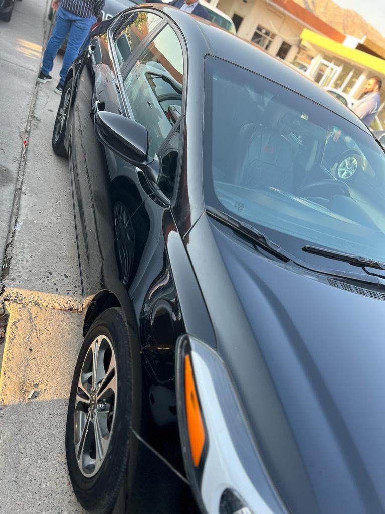 كيا فورتي 2017
السياره بيها فقط بوند مبدل ومصبوغ بدون دواخل بدون شاصي بدون ايرباك
ايرباك كله شركه ماشيه 60 الف السياره مابيها لاشخوط ولا لغط ولابخصات فقط الماشر عليه واحلى من الصور
السياره مال بيت رقم سنويه وفحص جديد سعرها 110 ومجال للاستفسار *********** دهوك, العراق
