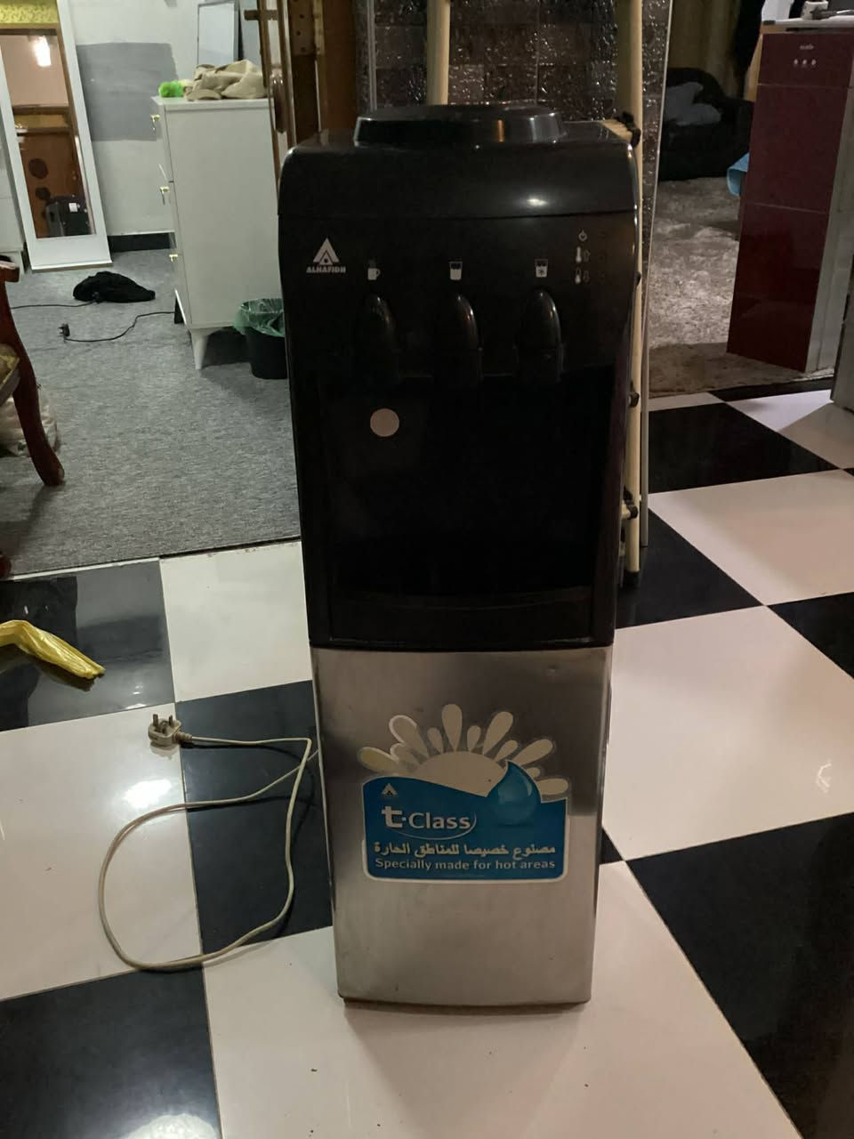 براد ستعماله قليل  وسعر مناسب  مكانه الحله


**إذا كنت صاحب هذا الإعلان وتريد حذفه لأي سبب، رجاءا أرسل رسالة إلى الدعم الفني**