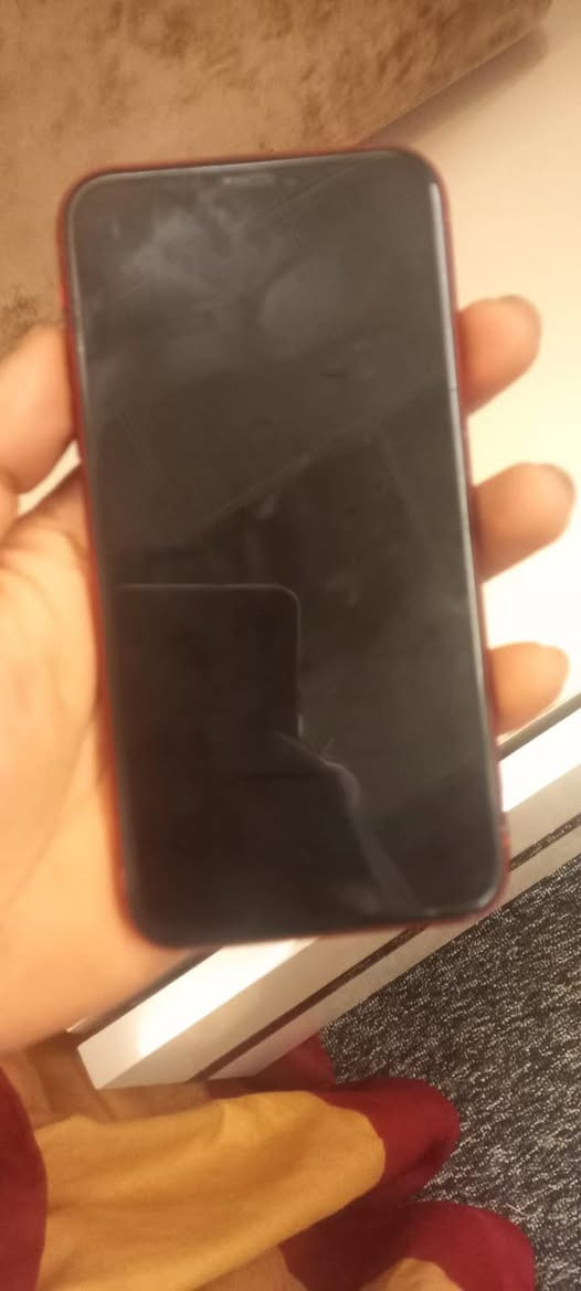 ايفون XR
ذاكرة 128
بطارية 79
وتر مامفتوح بسعره 225 وبي مجال بسيط
مكاني بعقوبة الرحمة  ***********
