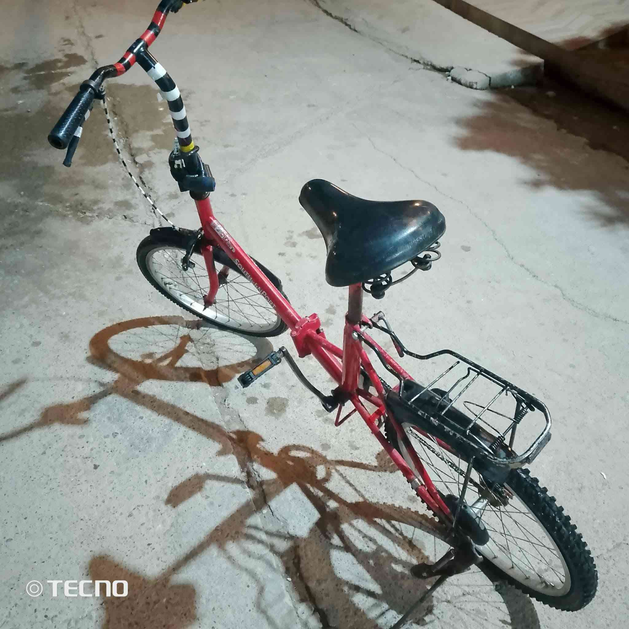 هاذا البايسكل للبيع والسعر 80 وبي مجال


**إذا كنت صاحب هذا الإعلان وتريد حذفه لأي سبب، رجاءا أرسل رسالة إلى الدعم الفني**