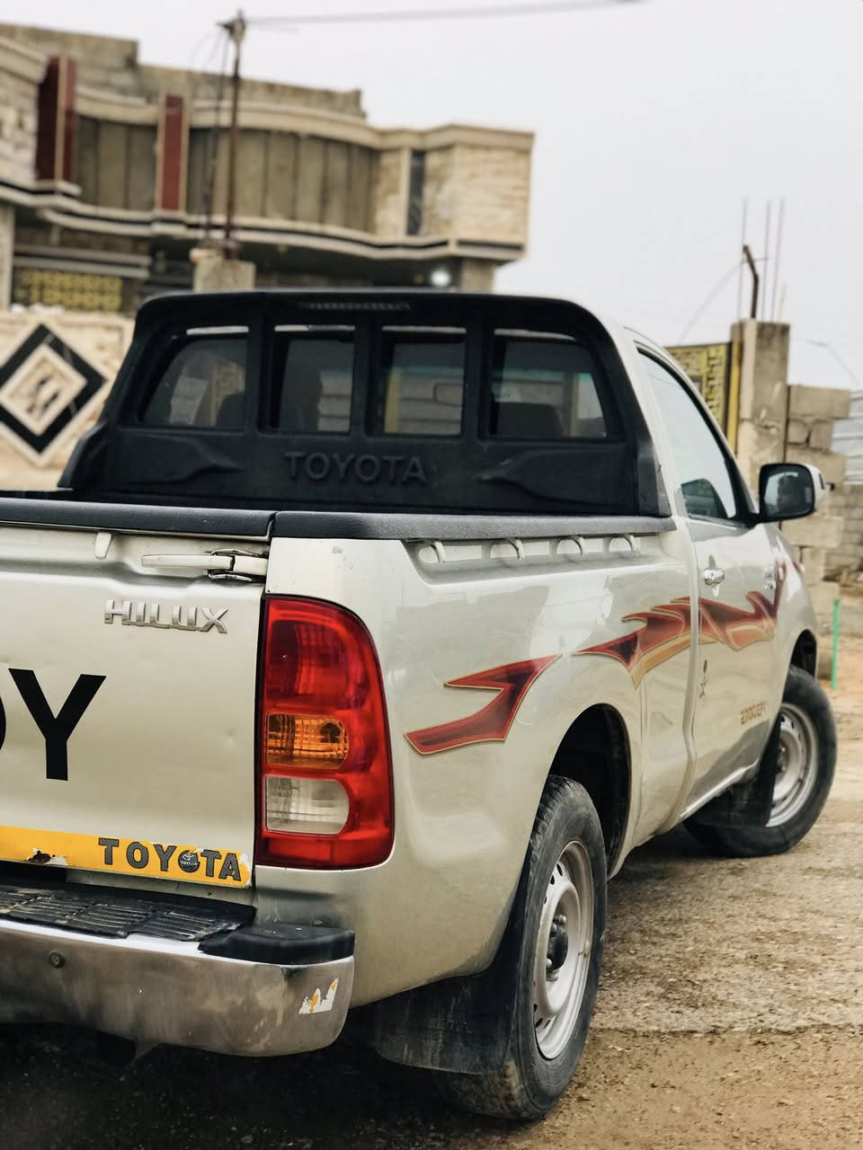 اسلام عليكم 
للبيع بيكم هايلكس موديل 2010 تك كهربايات جاهزه مكفول كفاله عامه محرك بس القبق مفتوح  بيها صبق اقل شبر رقمها كركوك الجديد تحويل مباشر  سعر ١٢٥ وبيها مجال مكان انبار قضاء عانه***********…..***********
