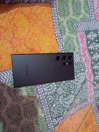 اس ٢٣ الترا • ٢٥٦ • مبدل شاشة