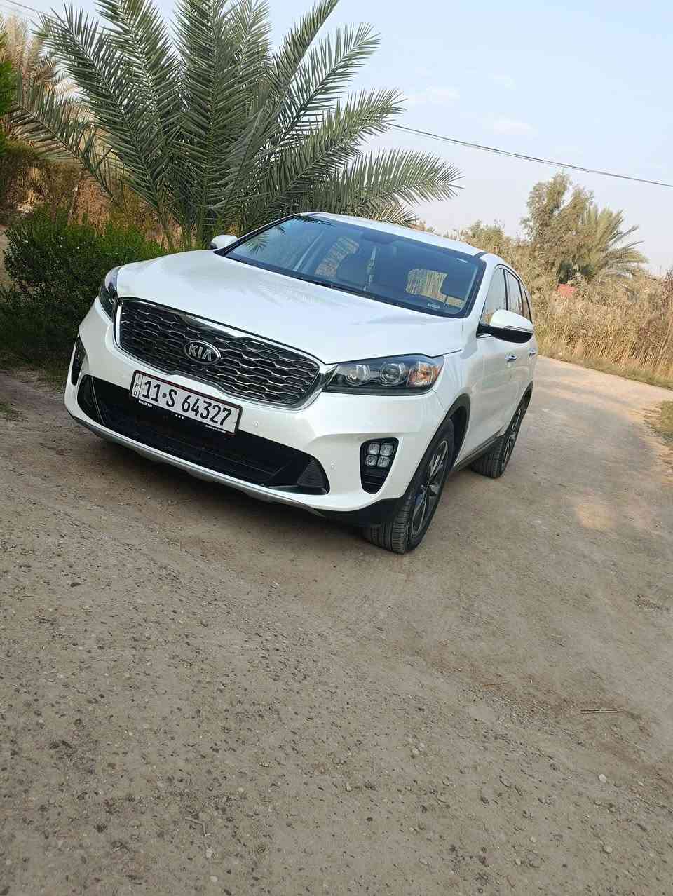 كيا سورنتو امريكي 
🔹موديـل :2020 
🔹7 :راكـب
🔹داخل اسـود مطعم بصاج 
🔹ماشـي :60الف
🔹محرك :3300cc ستـه سلـندر 
🔹كـير: 8سرعات
🔹محـرك +كير مكفولات 
🔹حـادث جاملغ جـهه سايق وبنيد حادث سطحي
🔹سعـر 210وبي مجال 
🔹موقع: بـابل حله
🔹للاستفسار: ‏‪0771 326 6469‬‏
