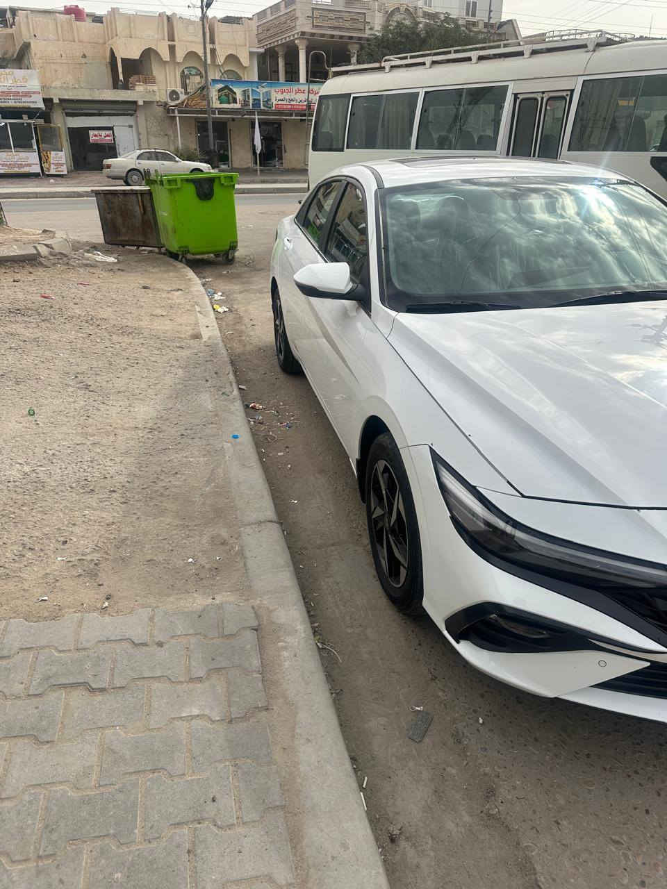 السلام عليكم النترا موديل ٢٤ خليجي كفاله عامه  محرك ٢٠٠ بأسم شركه سياره جديده استخدام شخصي مال بيت السعر ١٩٠ وبيهه مجال  عنوان البصره مكلف بالنشر رقم راعي السياره 
***********
