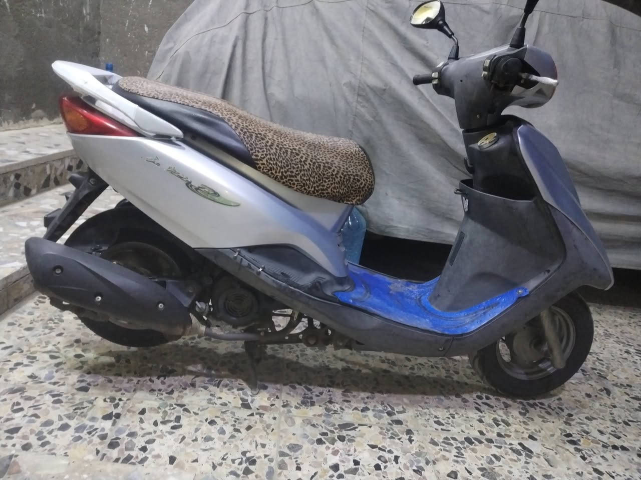 دراجه نزلت شهر 2 بيدي خير من الله بريز ليت عالي نوزل 900 وبيهه مجال حك الجيه بغداد حي الكوفه قريب عله حي اور تجي وشوف بعينك


**إذا كنت صاحب هذا الإعلان وتريد حذفه لأي سبب، رجاءا أرسل رسالة إلى الدعم الفني**