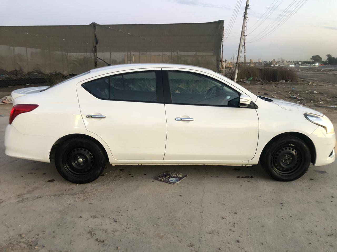 نيسان سني 2023 رقم أربيل بسم شركه أتريد تحويل أتريد وكاله شاشه كامره حساس خلفي تبريد قطعتين  مكينه كير صدر تبريد مكفولات أي نقص ما بيه بيه طخه جاملغ وبنيد وباب خلفي صبغ فقط مكاني بغداد السعر 105 بيه مجال رقمي *********** سياره فول
