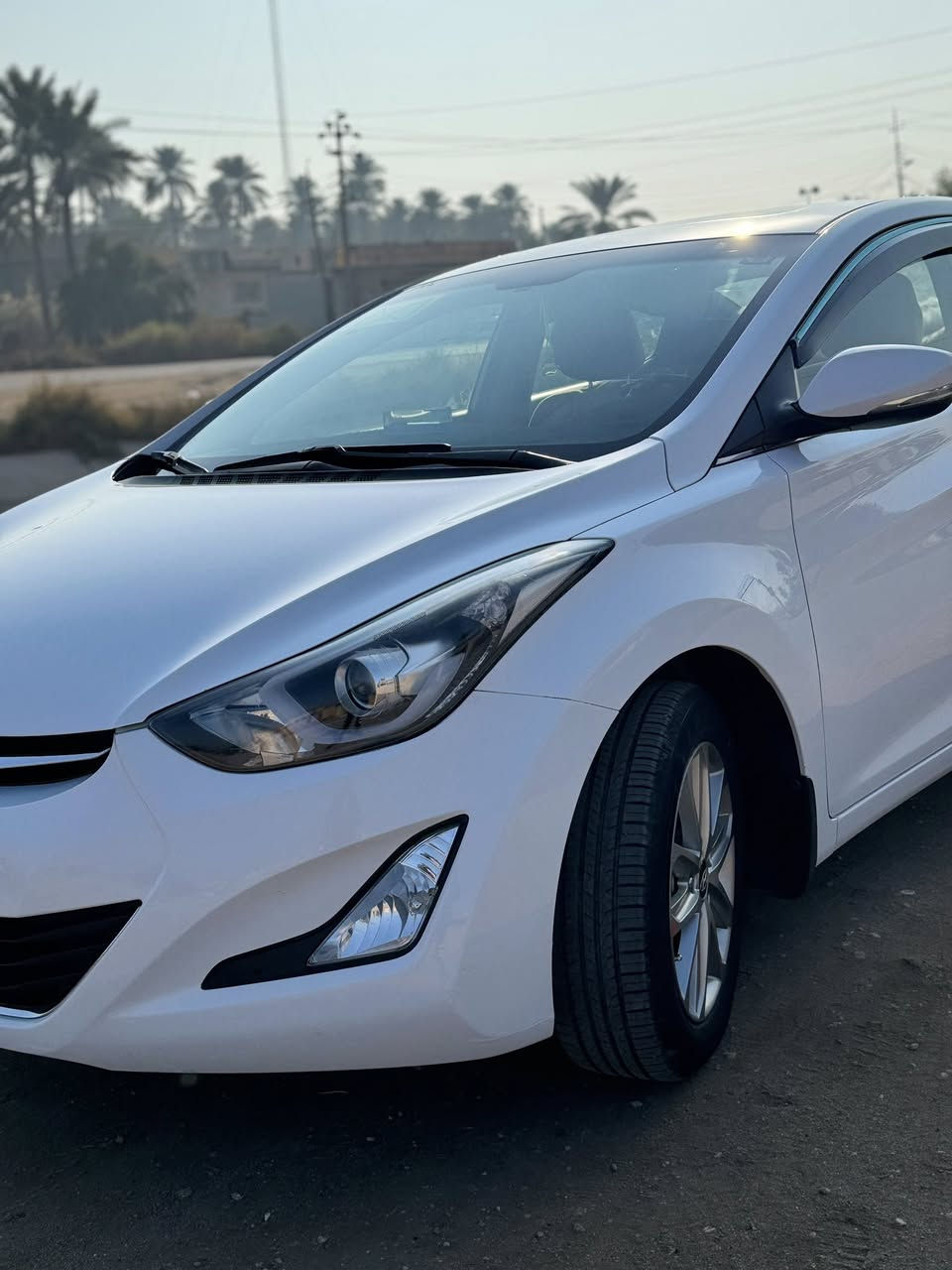 السلام عليكم
الانتره موديل 2016خليجي 
ماشيه ٧٢ حقيقي 
رقم كربلاء 
سنويه تنتهي 28
كشر مكفول منً كلشي 
بيها فقط راجز بدايه محرك بلادي خير من الله 
تخم تاير قبل شهر مشدود
باتري كذالك 
مكان السياره كربلاء الحسينية 
الأتصال ***********
