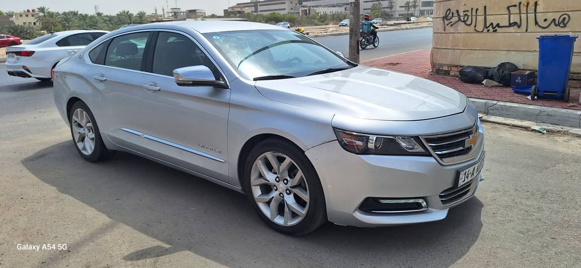 السلام عليكم 

السعر118 وبيها مجال
شوفرليت امبالا 2018 بريمير عدا البانوراما  
✅محرك 3.6 V6 جديد
✅اللون سلفر 
✅الموا هوصفات:
كاميرا خلفية + حساسات خلفية
خمس بصمات 
ليد دشبول داخلي بلادي
سستم سماعات (BOSE)
كشنات جلد + تدفئة كشنات
شاشة كبيرة + قاصة
مانع تزحلق + ABS
 عدسات زينون
تشغيل عن البعد.   
تحكم كشنات كهرباء
ويل كب قياس 19
الضرر .. تخريب دشبول
 بدون صبغ بس يوجد طخات وتعديل بارد هنا بالعراق 

***********
 
📍 موقع السيارة : البصرة البصرة, العراق
