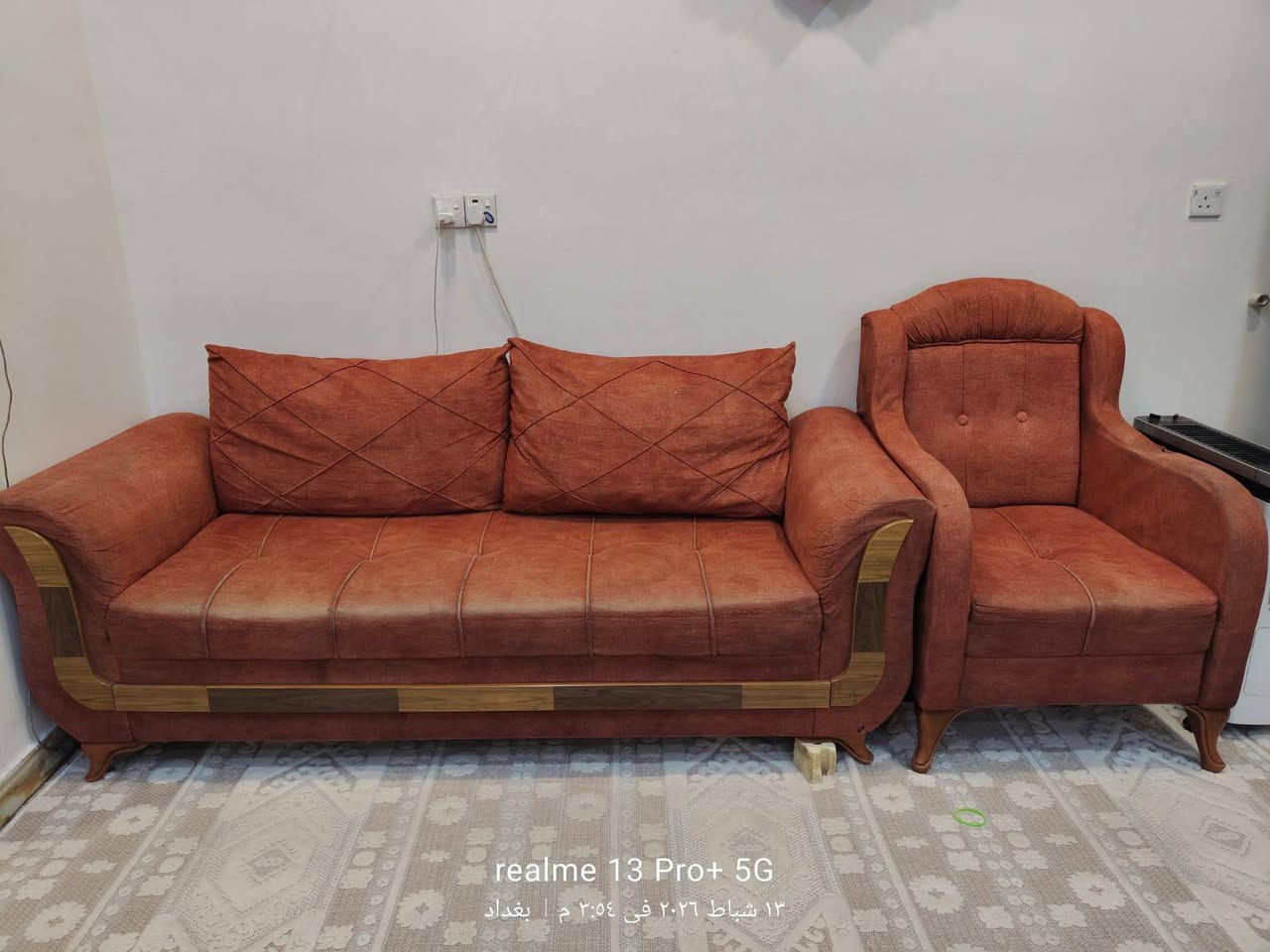 تخم للبيع٨ مقاعد العنوان مدينة الصدر السعر 100الف ***********
