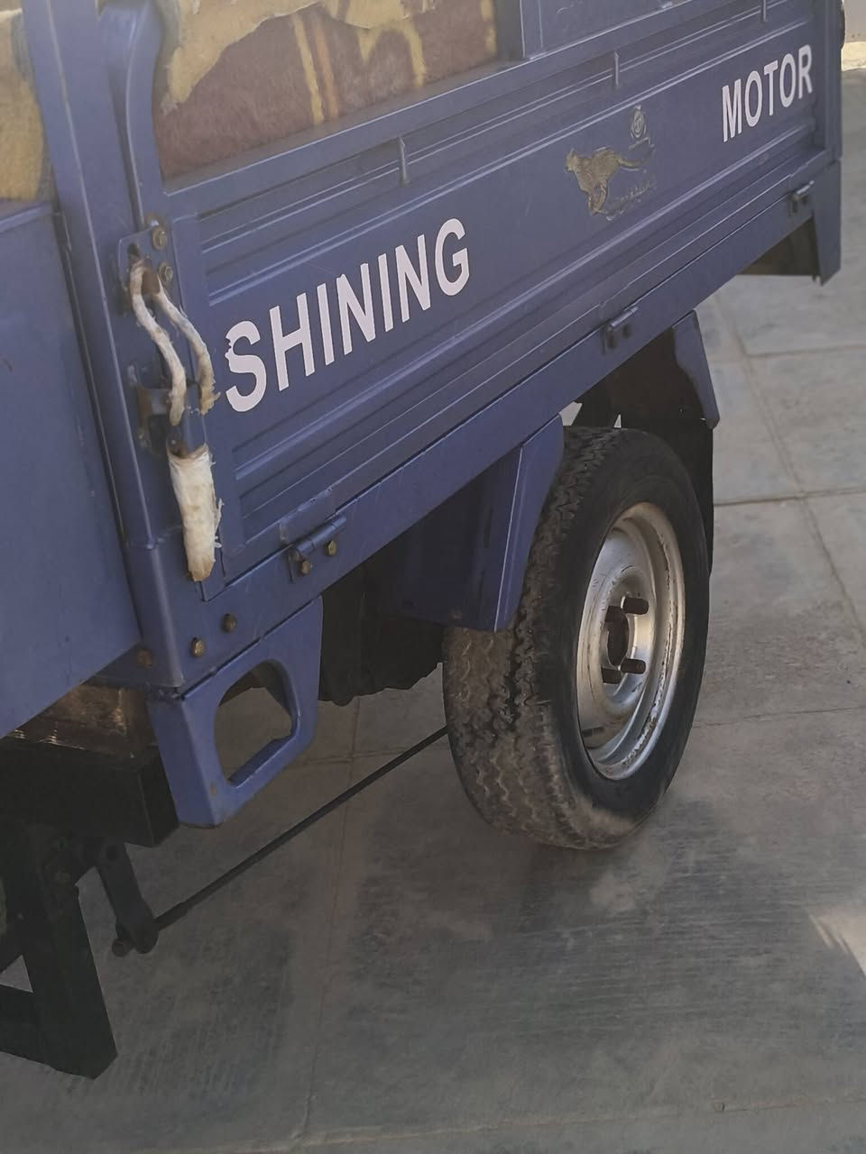 سلام عليكم ستوته للبيع 23 محرك 25 صارله سبوعين من شديته دشبول كتروني دراجه نضيفه نضافه 80 بل 100 مالت جناي رقم بسمي سنويه عضم لمتي ما تريد داورلك لتواصل علئ لرقم ‏‪0783 337 0469‬‏
