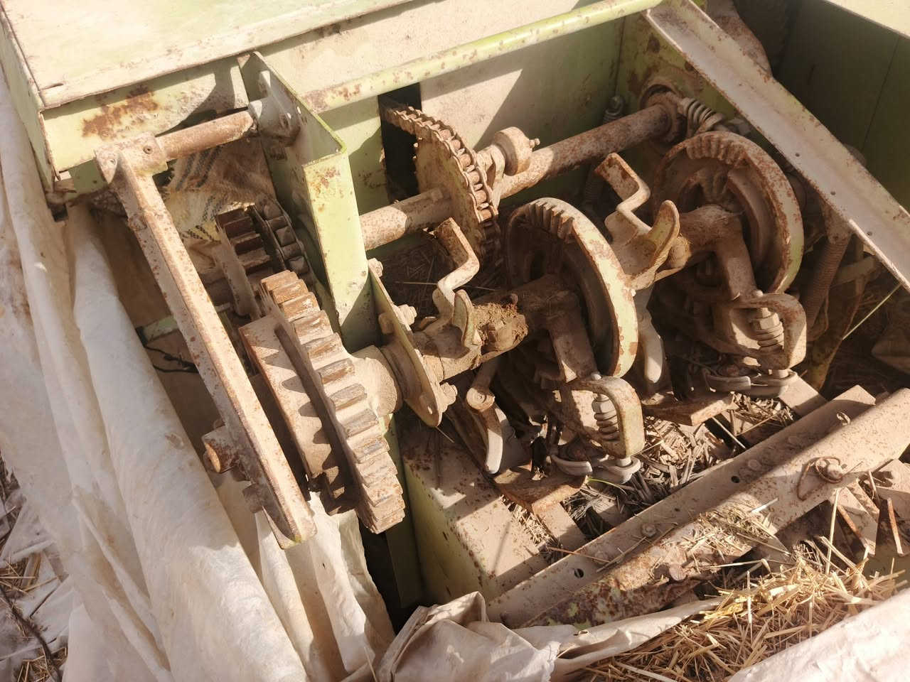 كابسه كلاس للبيع قيم واخذ بالي يرضي الله 
***********متواجد 
فيس واتساب 
مكاني بغداد اليوسفيه
